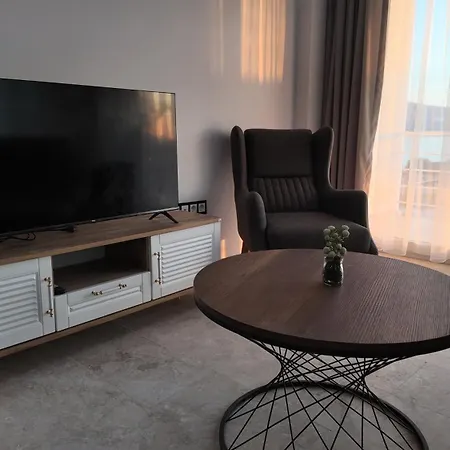 White Bay Apartment *